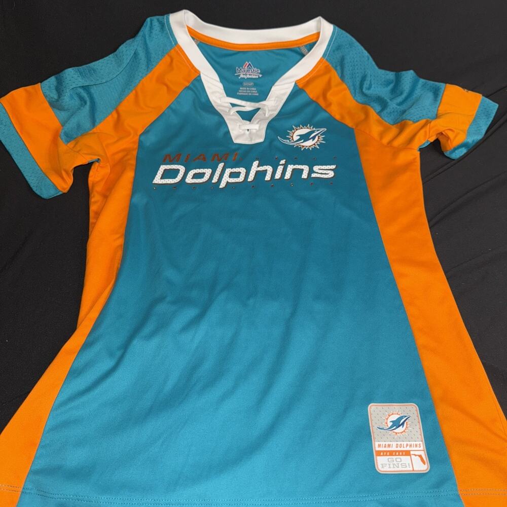 miami dolphins shirt Women’s Small